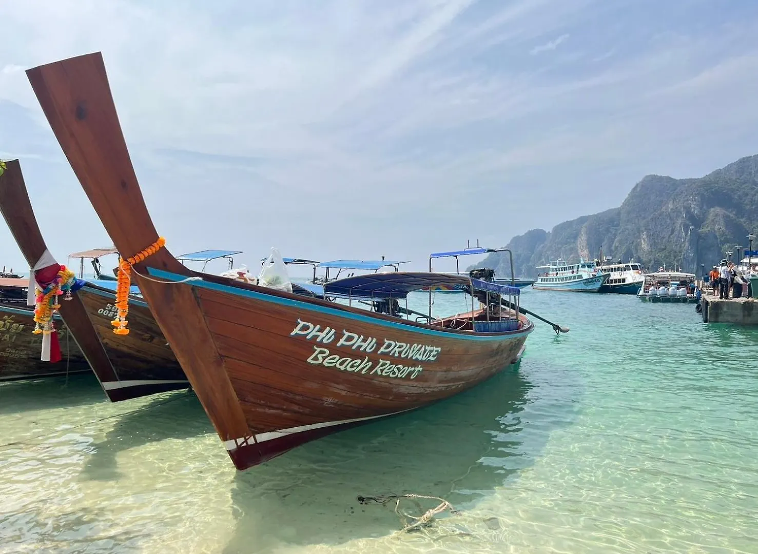 Bed & Breakfast Phi Phi Private Beach Resort
